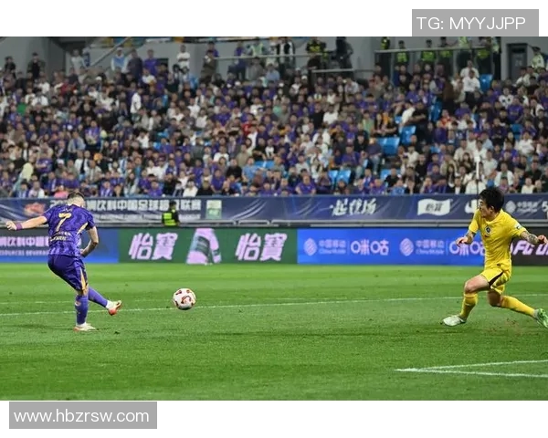 深圳足球队的拼搏之路:从默默无闻到荣耀巅峰的奋斗纪实 深圳足球队的拼搏之路:从默默无闻到荣耀巅峰的奋斗纪实